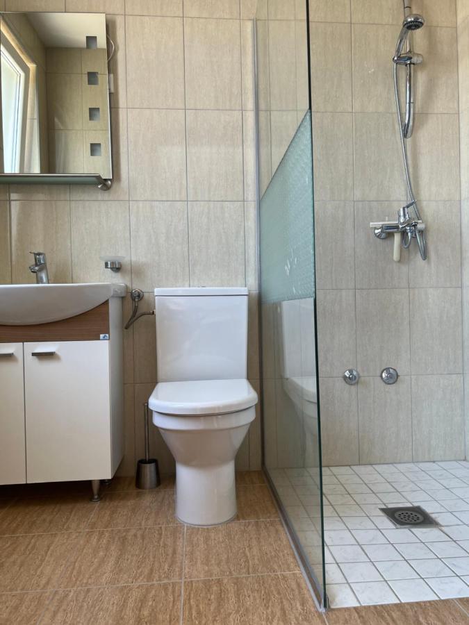 Studio Apartman Чезарица Экстерьер фото
